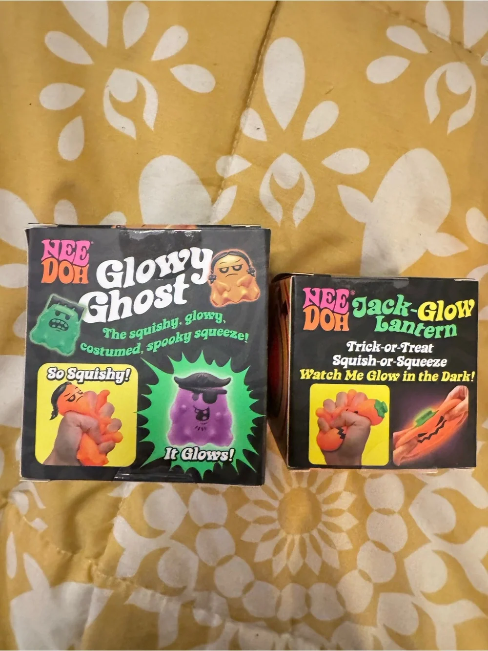 NeeDoh Glowy Ghost & Jack-Glow Lantern 2-Pack - Green and Orange